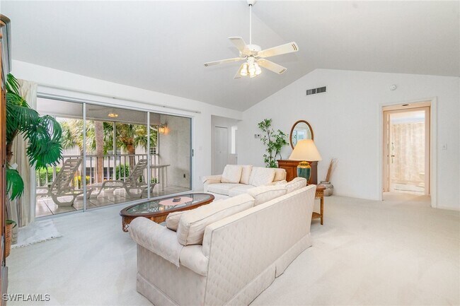 Building Photo - 4111 Lake Forest Dr