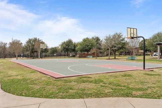 Building Photo - 180 Fletcher Bend
