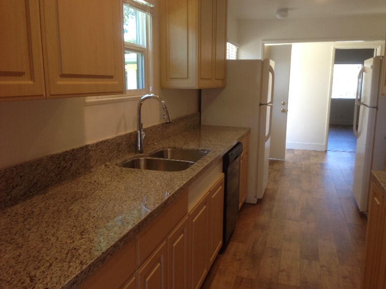 Building Photo - 298 Ramona Dr