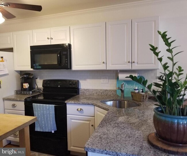 Building Photo - 3460 Orange Grove Ct