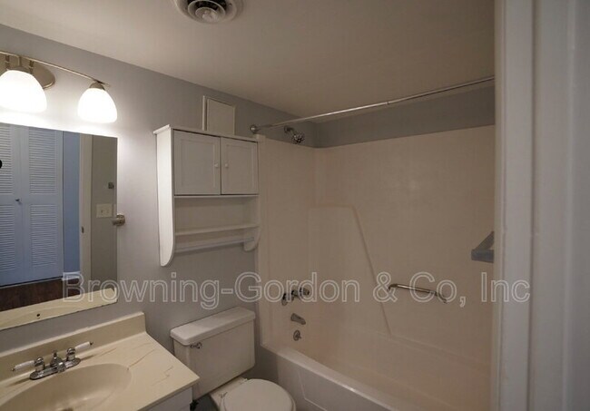 Building Photo - 411 Summit Ridge Pl