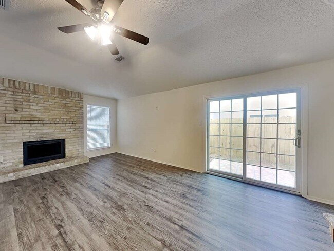 Building Photo - 16811 Tranquil Dr