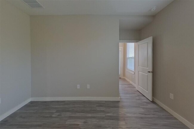 Building Photo - 1709 Mexican Heather Dr