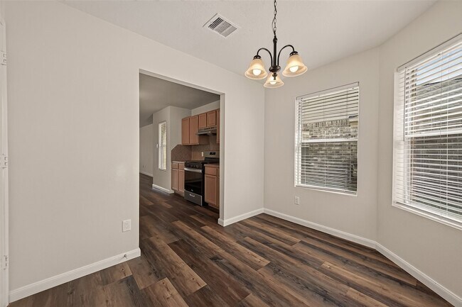 Building Photo - 14837 Peachmeadow Ln