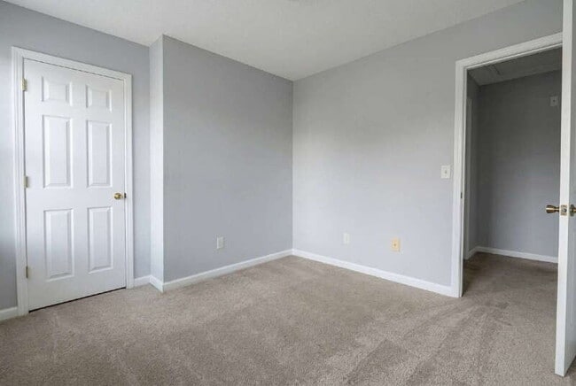 Building Photo - 370 Darter Run NW