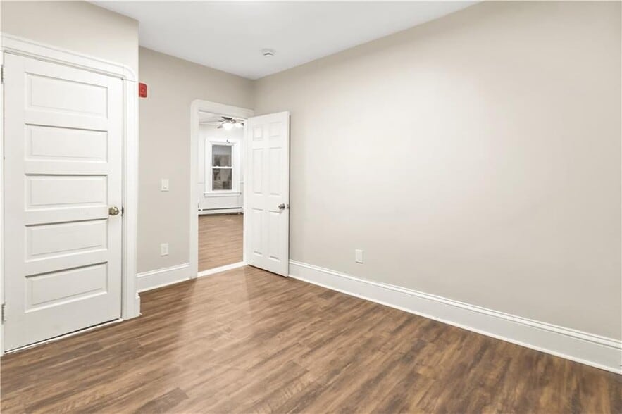 Building Photo - 538 Power Rd