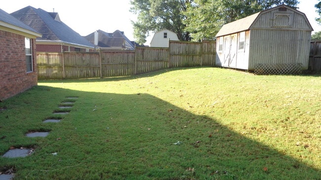Building Photo - Beautiful 5br/3ba Arlington home with lots of upgrades! Pets are owner approval, fees apply. Carp...
