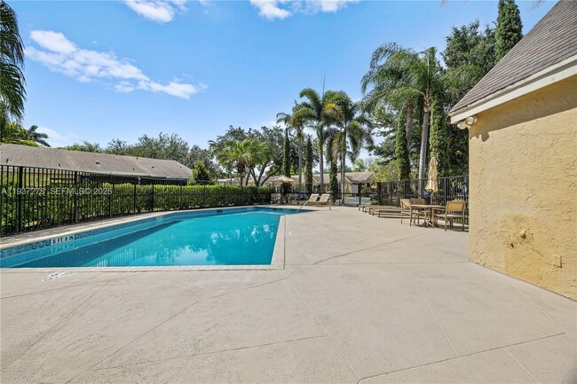 Building Photo - 3639 NW 83rd Ln