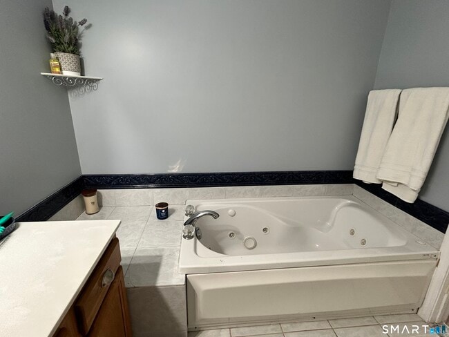 Building Photo - 39 Asia Cir