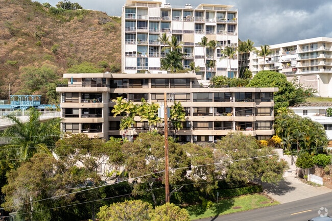 Building Photo - Iolani Palms