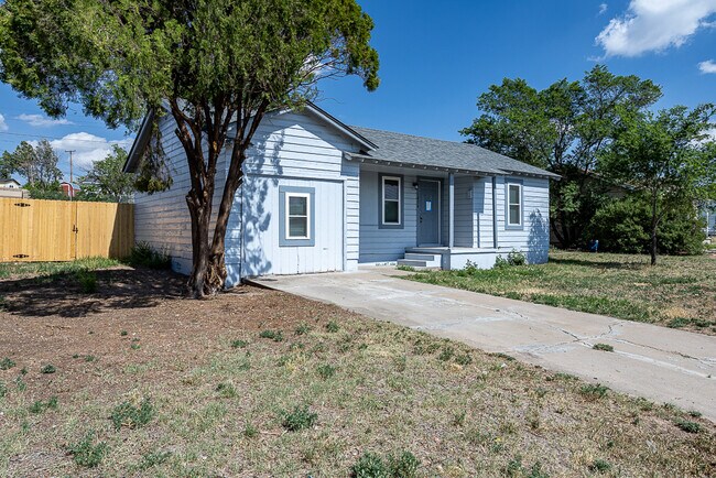 Building Photo - 1808 Magnolia St