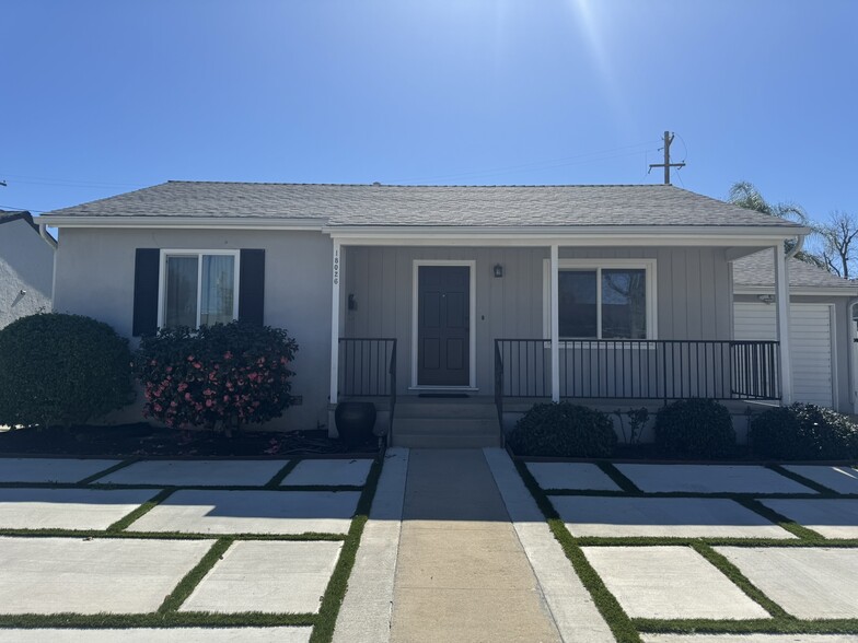 Primary Photo - 18026 Bullock St