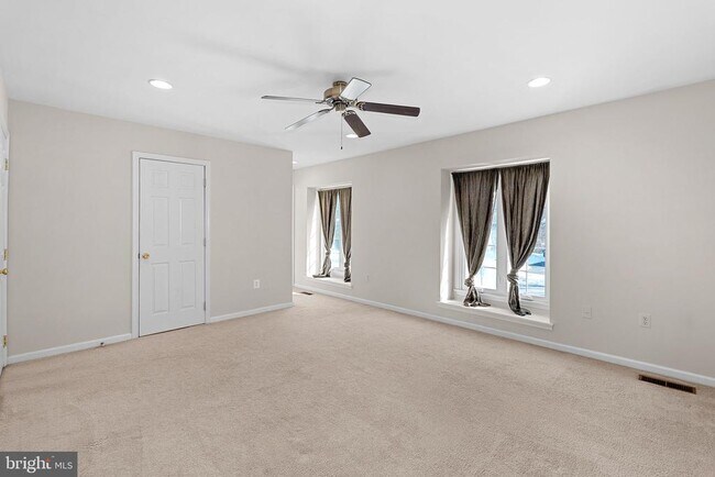 Building Photo - 8916 Arley Dr