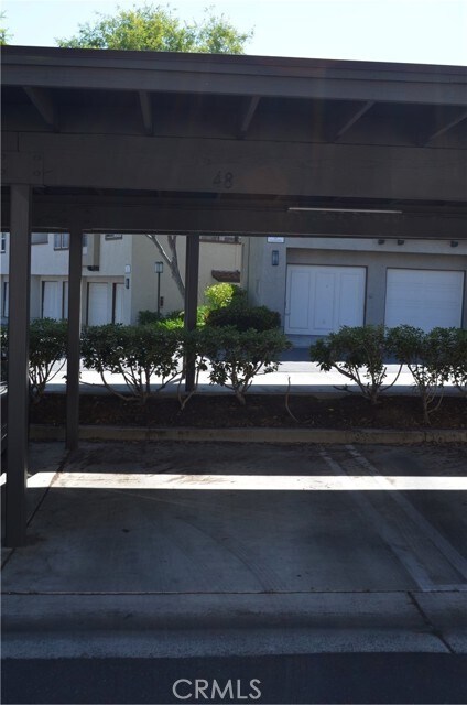 Building Photo - 6 Vía Contento