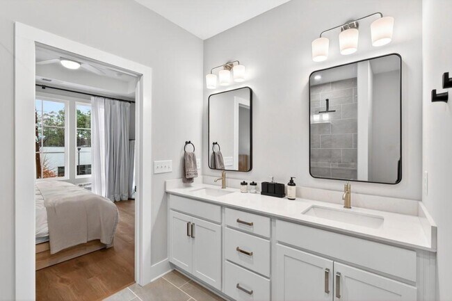 Building Photo - 2641 Mackintosh Ct