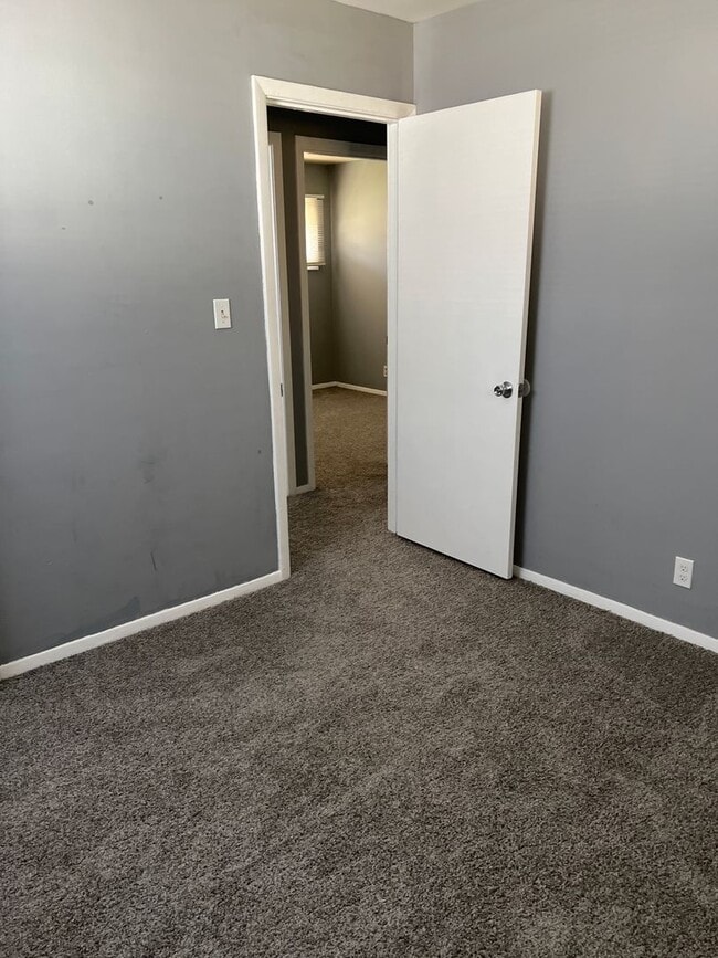 Building Photo - 226 Clara Ave