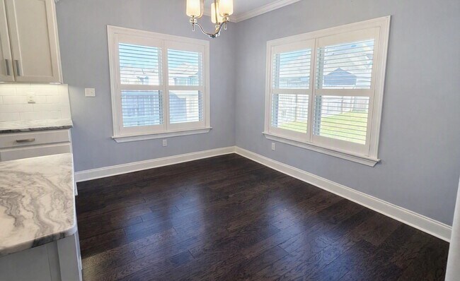 Building Photo - 30 Birkdale Dr