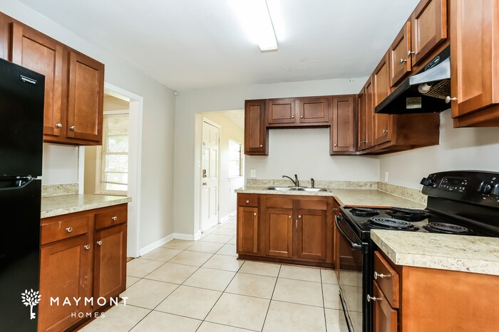 Building Photo - 4728 Lexington Ave