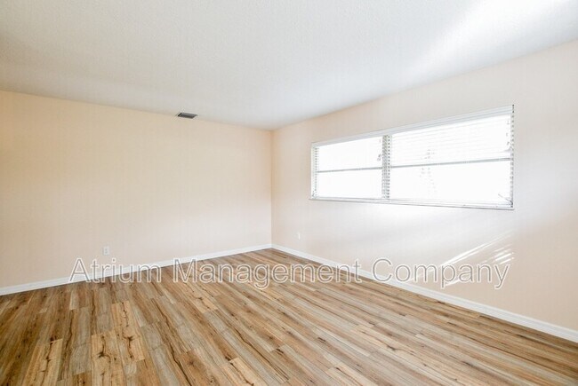 Building Photo - 1318 Kewannee Trail