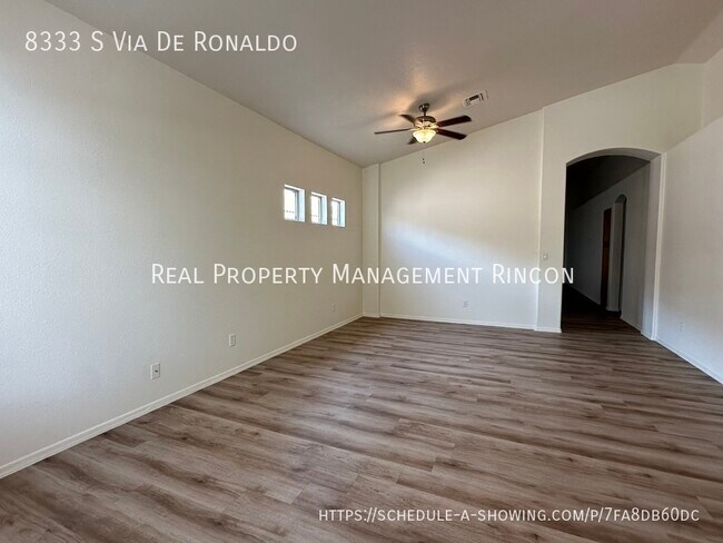 Building Photo - AVAILABLE NOW!!  Amazing 4bed/2bath in Rit...