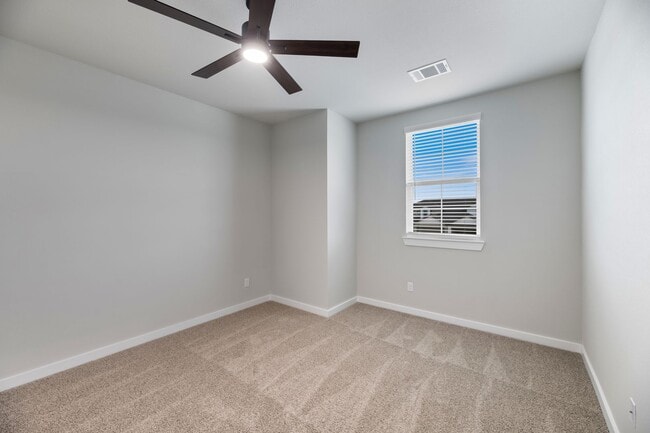 Building Photo - AVAILABLE NOW! 3 BEDROOM TRIPLEX LOCATED ON 1-ACRE LOT IN MIDLOTHIAN, TX!