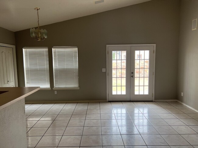 Building Photo - 12628 Setting Sun Dr