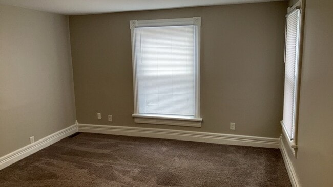 Building Photo - 1150 Creighton Ave