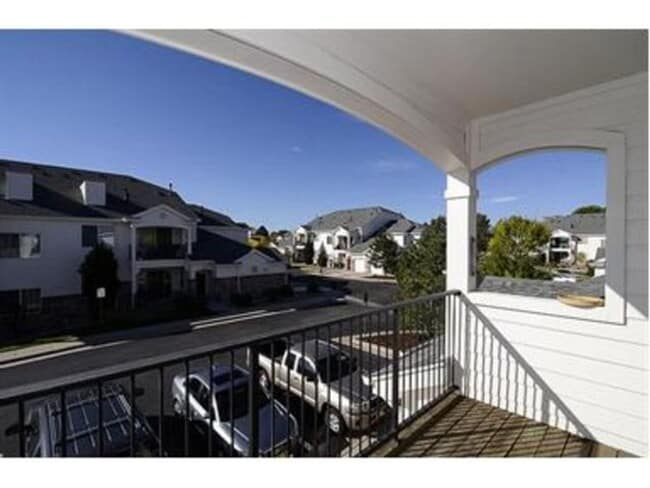 Building Photo - 2 bedroom 2 bathroom in Turtle Creek