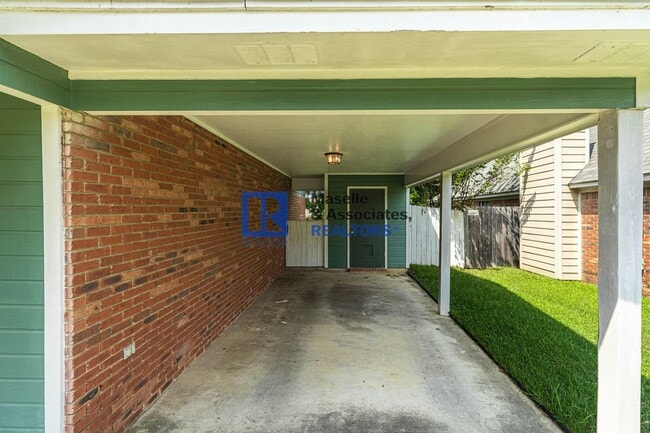 Building Photo - 2 Bed/1 Bath in Barnett Bend in Brandon