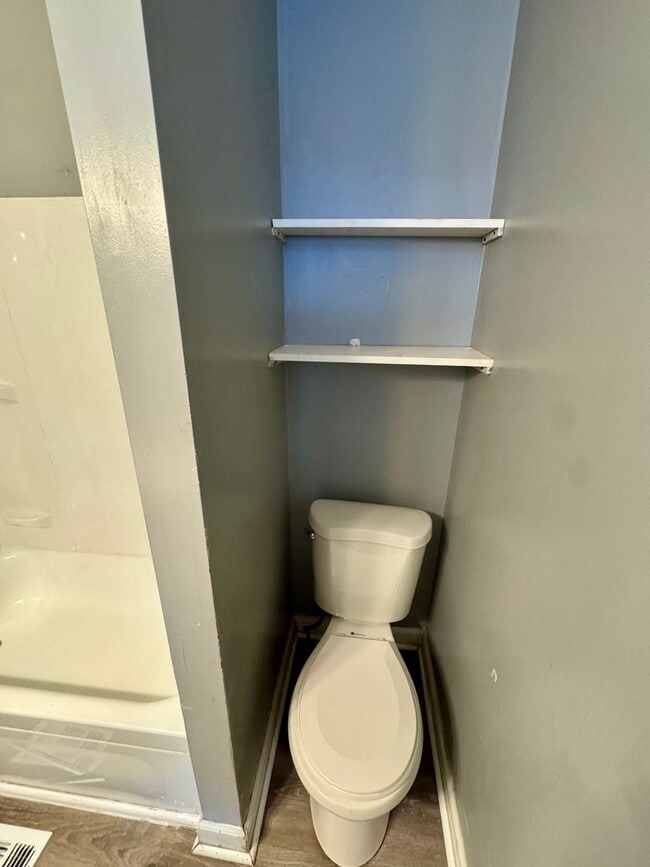 Building Photo - 1141 Brabec St