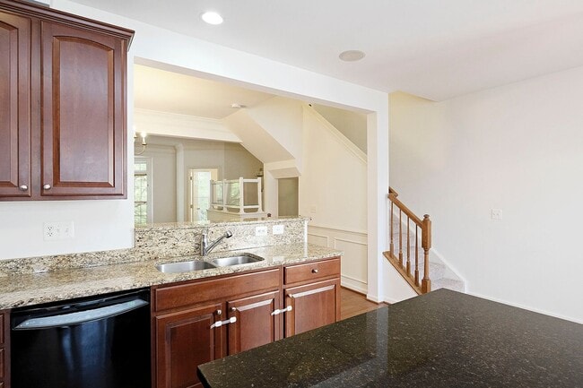 Building Photo - Pet-Friendly Cherry Hill Townhome