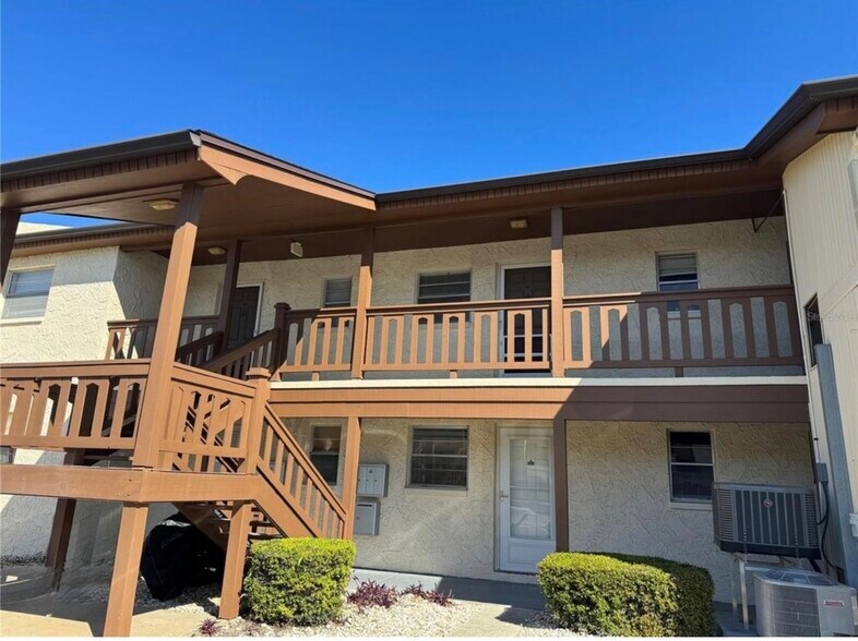 Building Photo - 5135 Gemstone Dr