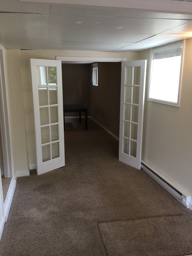 Building Photo - 309 Cantril St