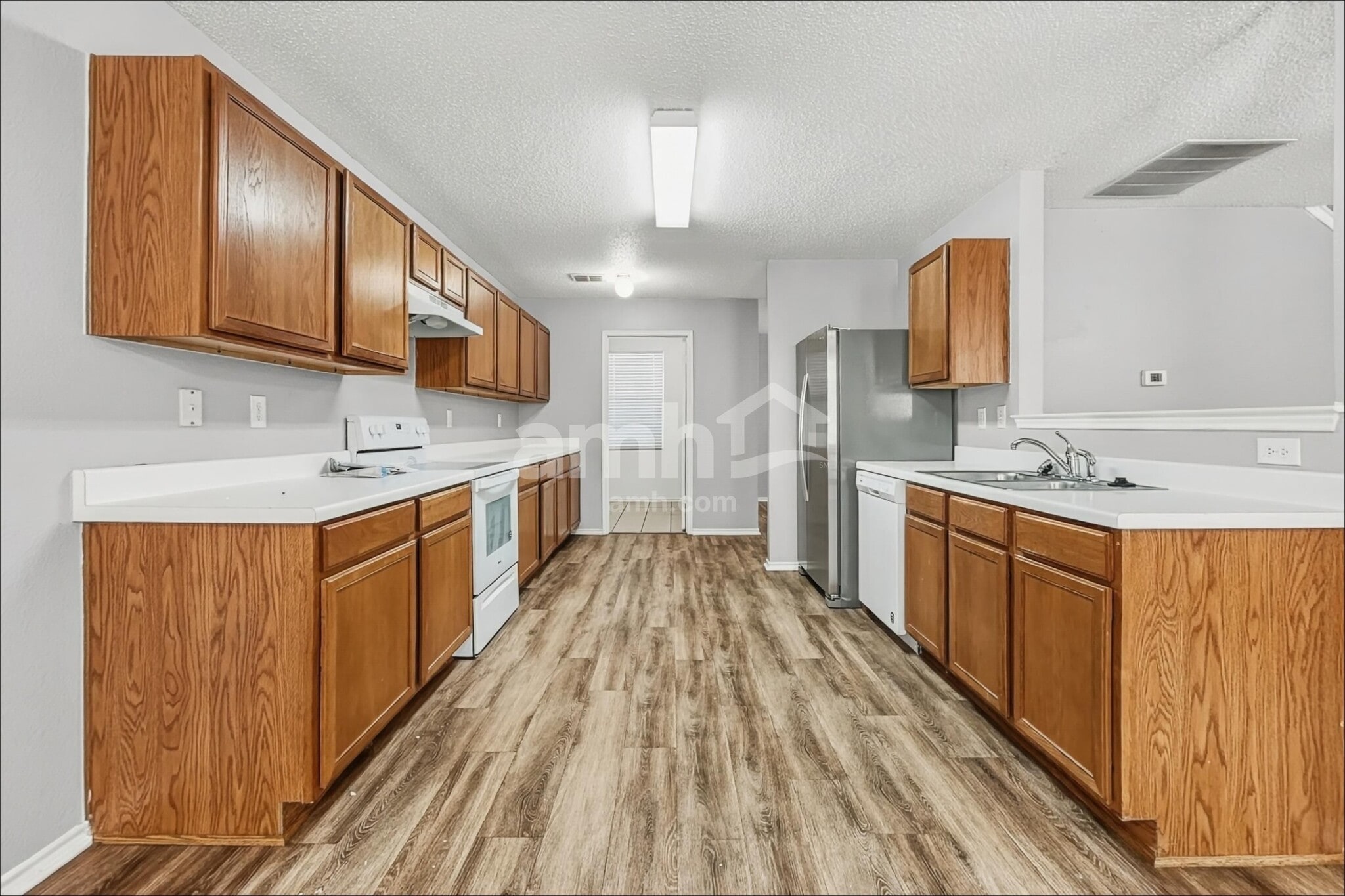 Building Photo - 1313 Cherokee Rose Ln