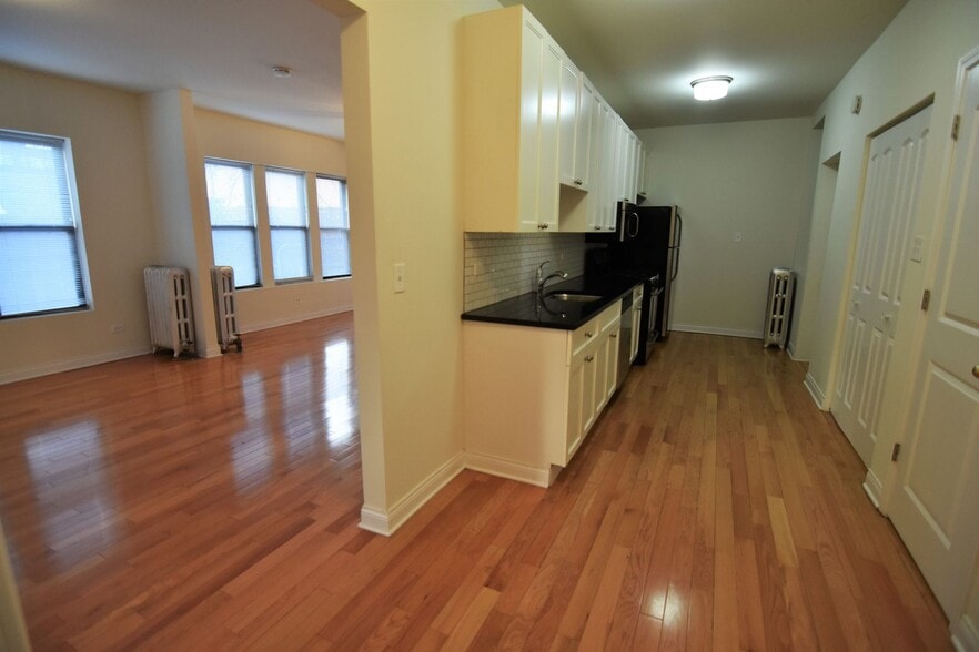 Building Photo - 720 W Grace St