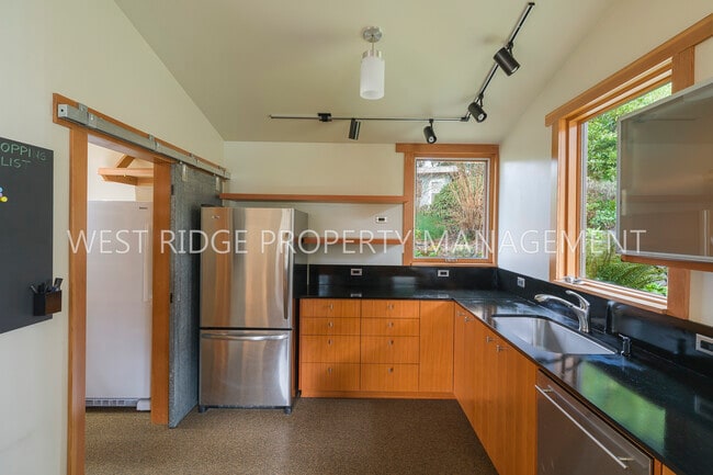 Building Photo - 9310 SW 8th Dr