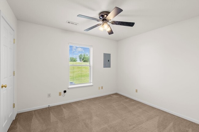 Building Photo - 3515-3517 Prescott Dr.