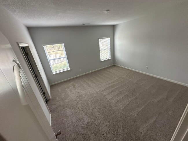 Building Photo - 485 Windemere Lp