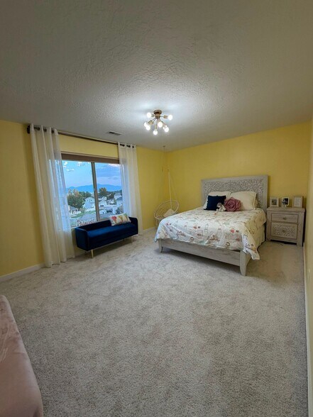 Building Photo - 3584 Hawk Dr