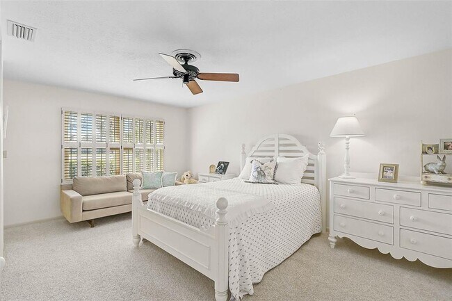 Building Photo - 3970 Prairie Dunes Dr