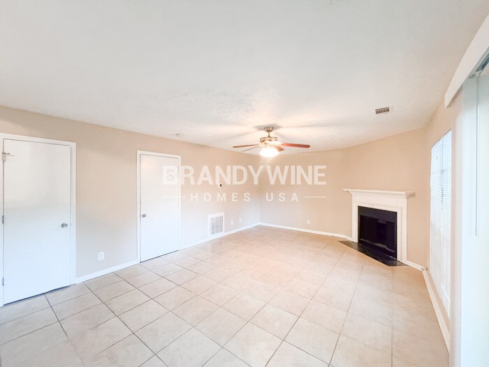 Building Photo - 10830 Mortons Crossing