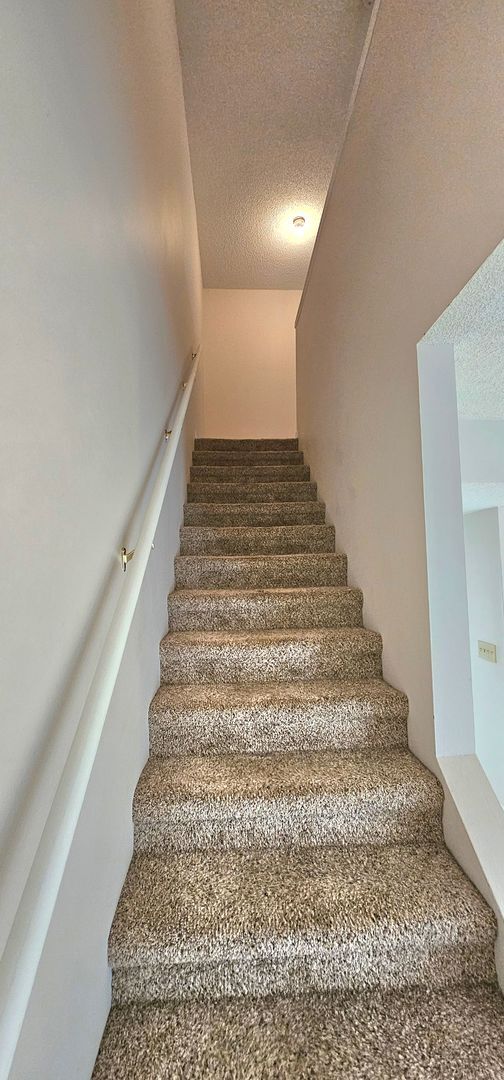 Building Photo - Indian Harbor Beach- 2 Story Townhome