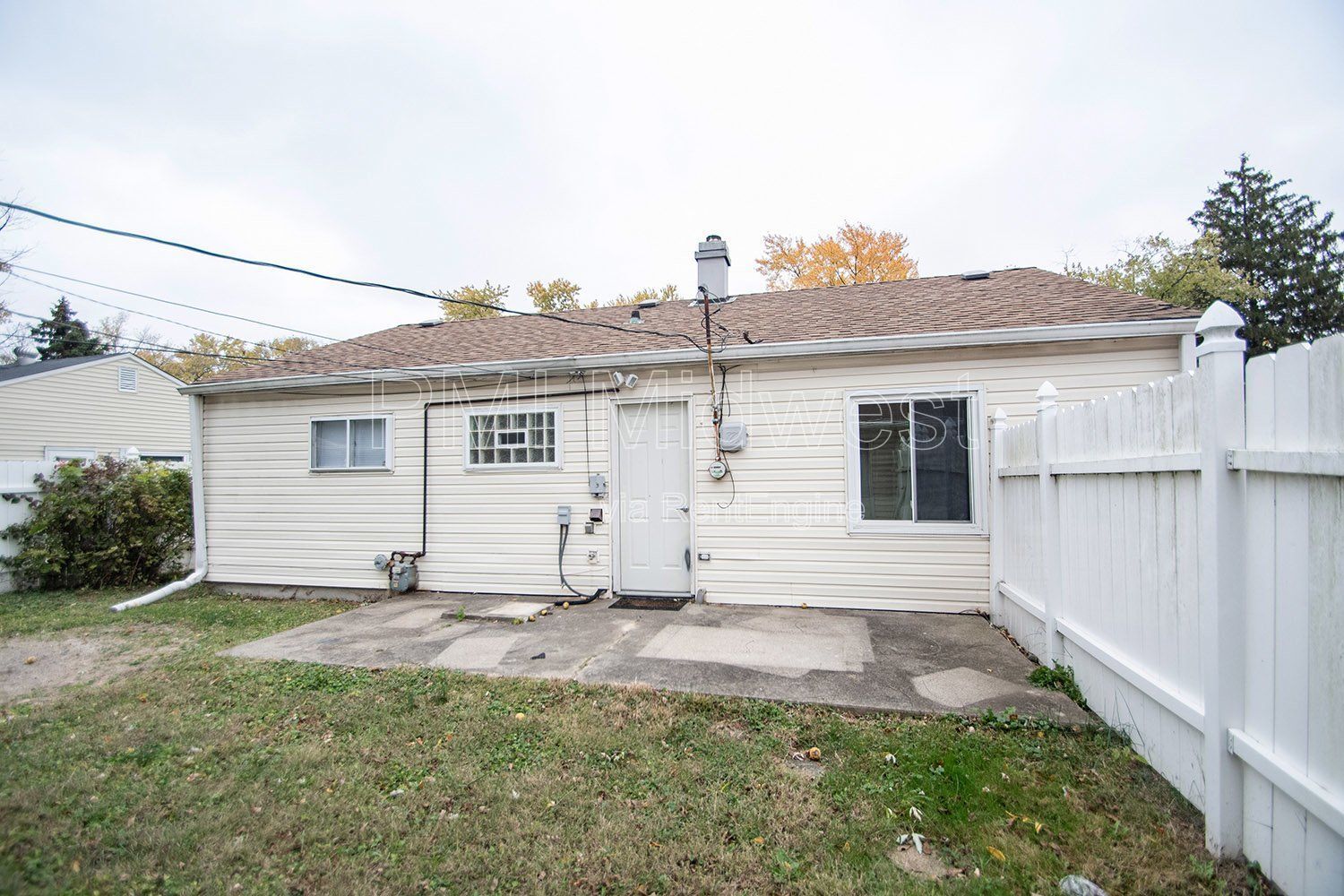 Building Photo - 4610 Karen Dr