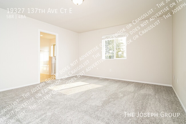 Building Photo - 19327 137th Ave Ct E