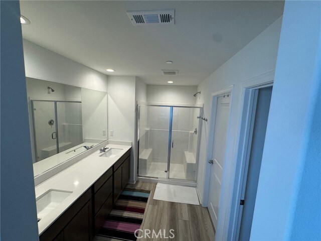 Building Photo - 4515 Bandon Ave