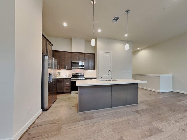 Building Photo - 6379 Paddington Bnd Dr