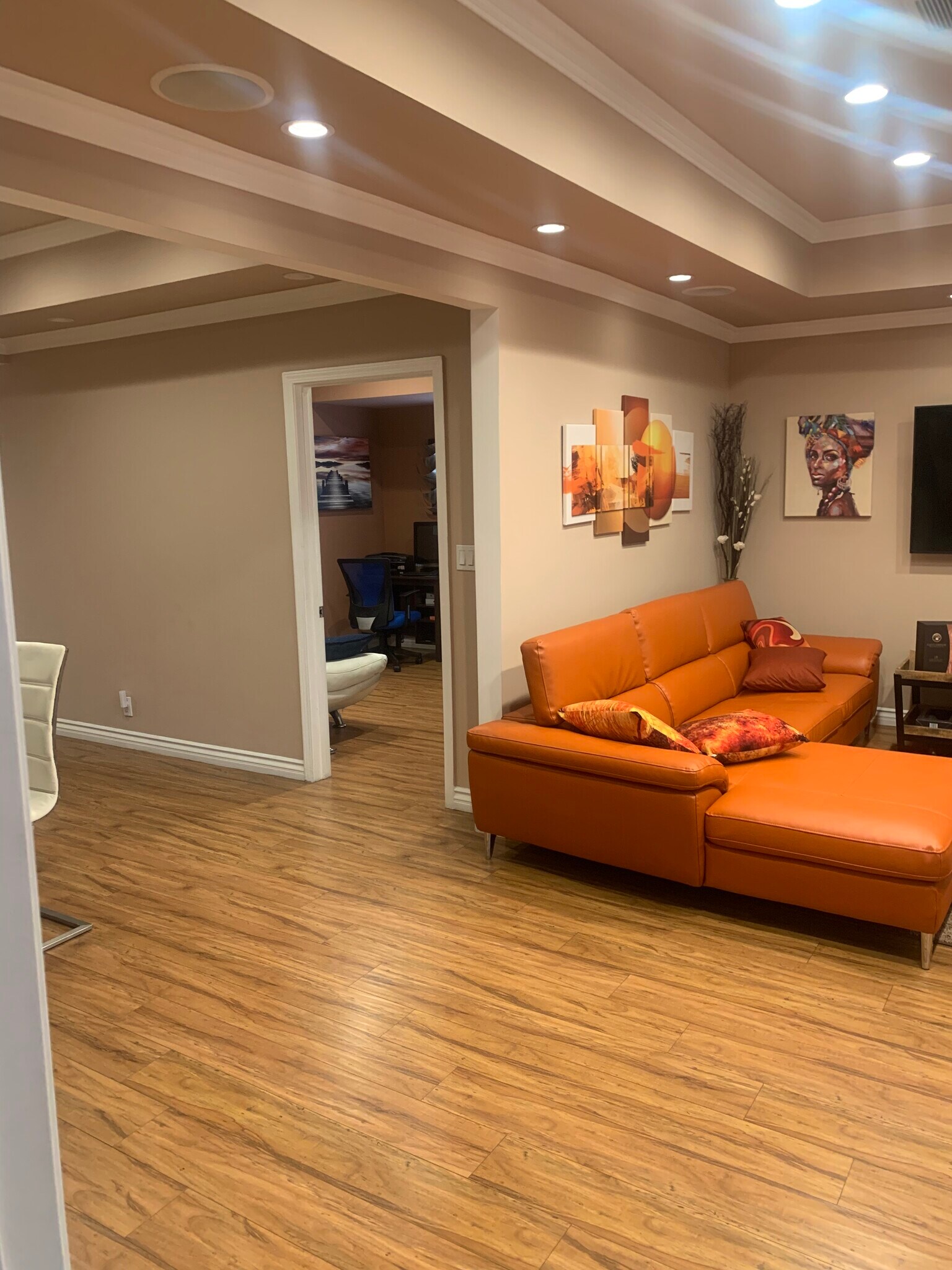 Building Photo - 766 N Alexandria Ave