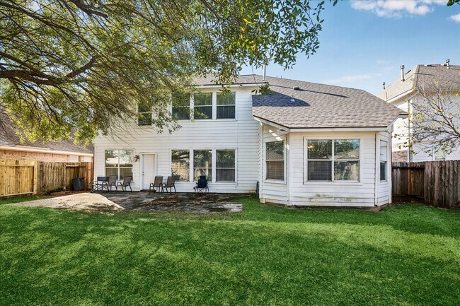Building Photo - 17610 Forest Haven Trail