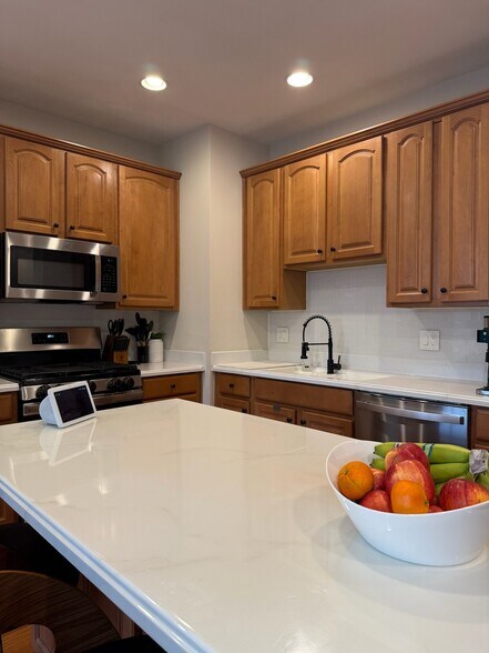 Building Photo - 6933 Stanwick Square