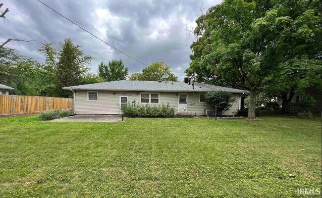 Building Photo - 843 Sparta St